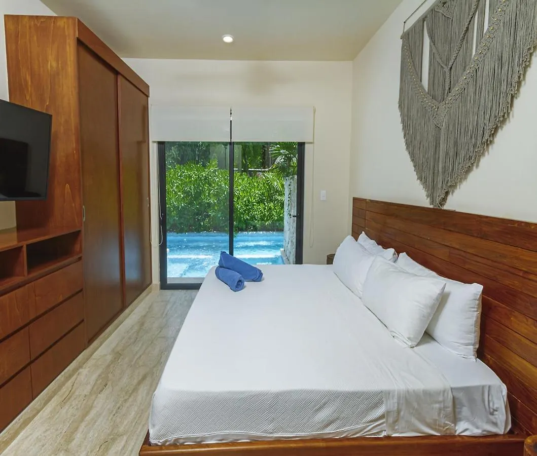 Paramar Ve 005 New Swim Up With Private Jacuzzi Tulum Apartment