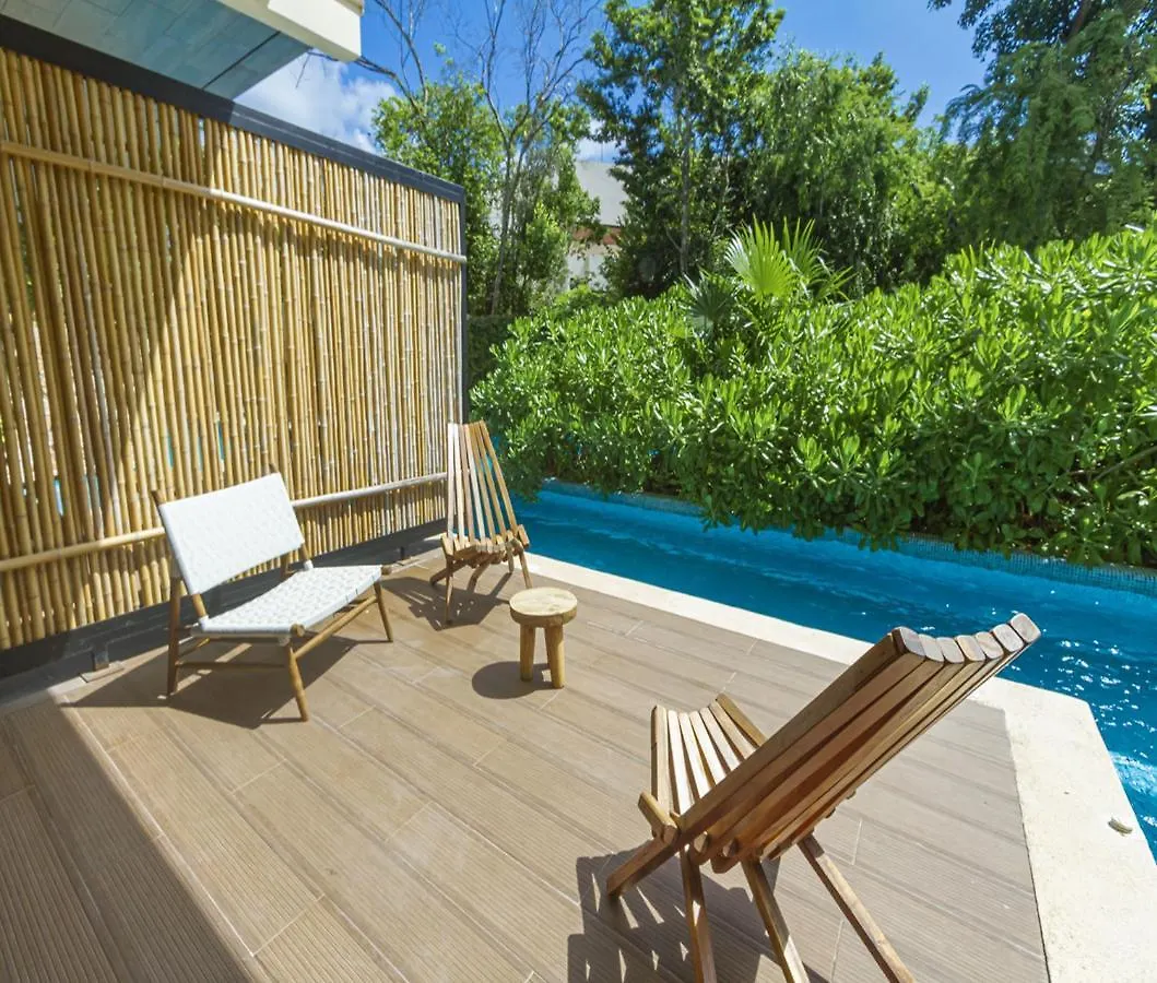 Paramar Ve 005 New Swim Up With Private Jacuzzi Tulum Apartment